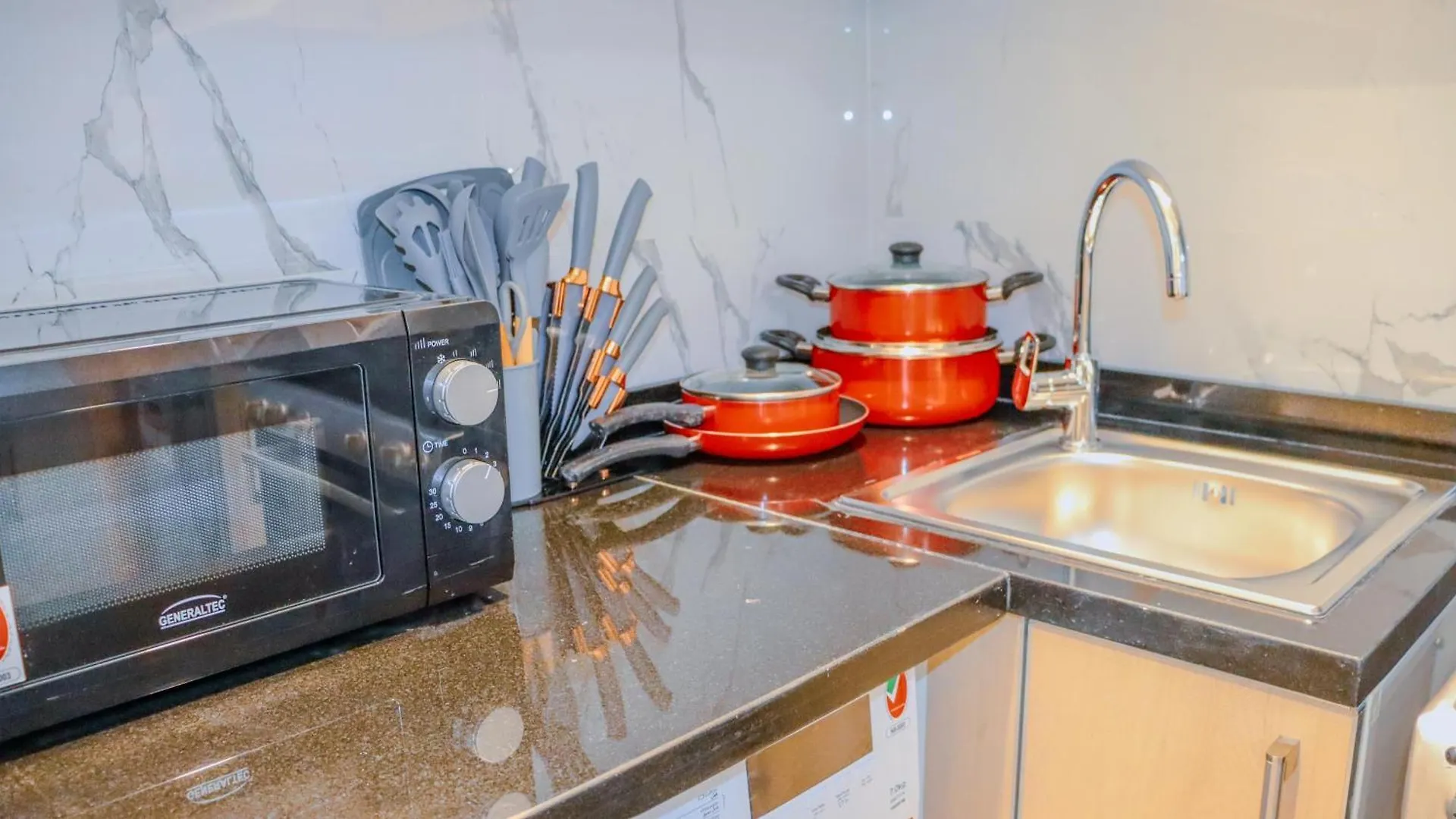 Luxurious Studio Apartment Dubai United Arab Emirates